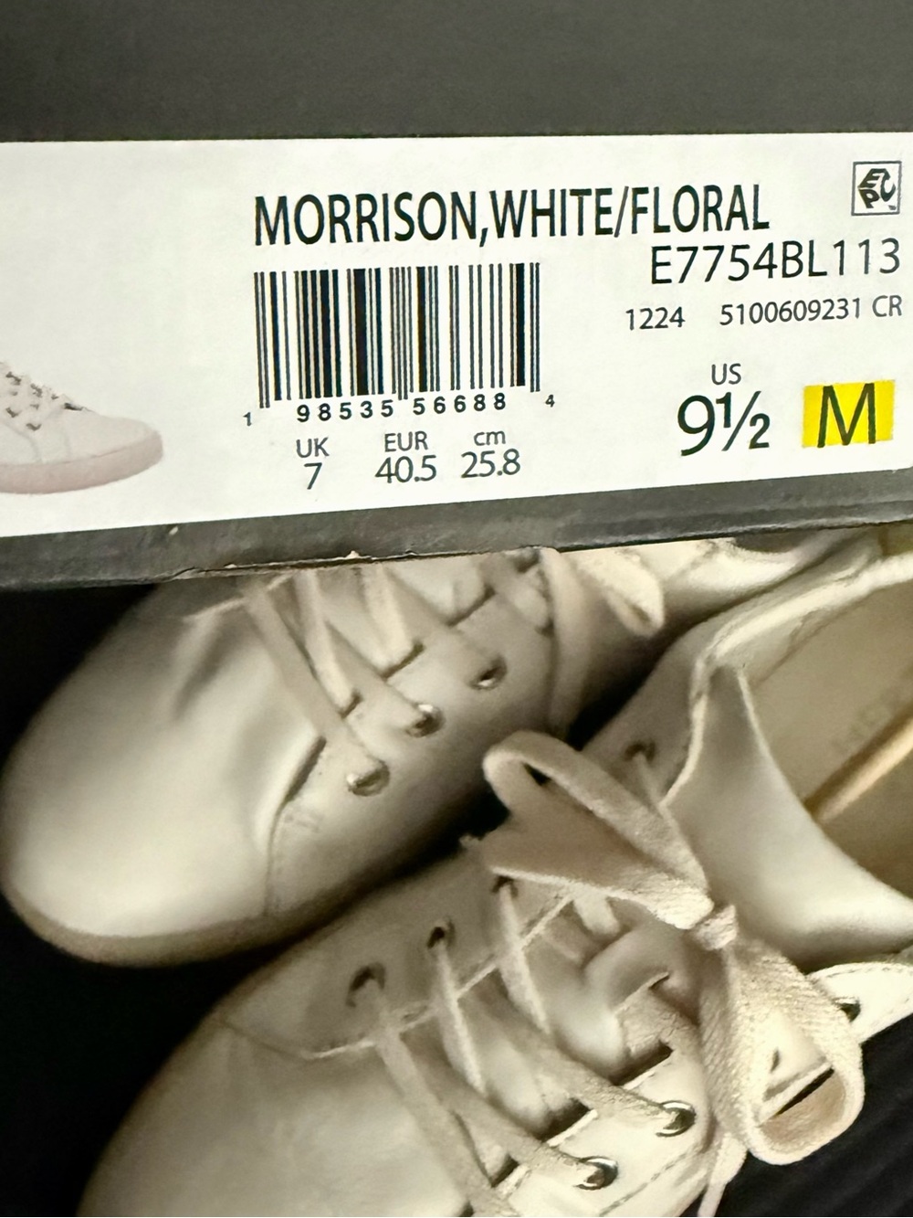 Naturalizer Morrison Warm White Floral Lace-Up Sneakers